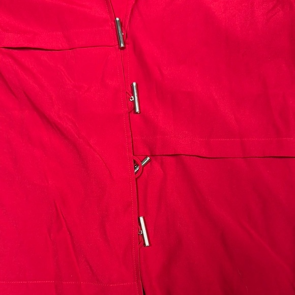 Red Fitted Button Down Shirt with Notched Collar - Picture 4 of 8